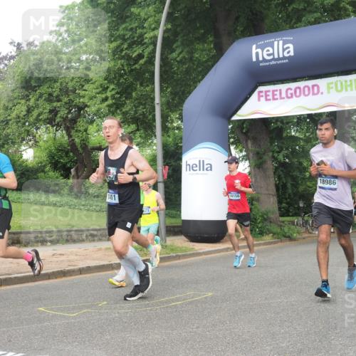 29.06.2025 - hella hamburg halbmarathon KatJ http://msf.ph/oto/8383477 29.06.2025 10:25:32 Zwischen KM18-KM19 1411, 1571, 3959, 5315, 5961, 8362 meine-sportfotos.de