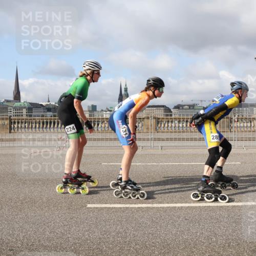 29.06.2025 - hella hamburg halbmarathon Lena Gebhardt http://msf.ph/oto/8383488 29.06.2025 08:52:27 Lombardsbrücke 224, 131, 285 meine-sportfotos.de