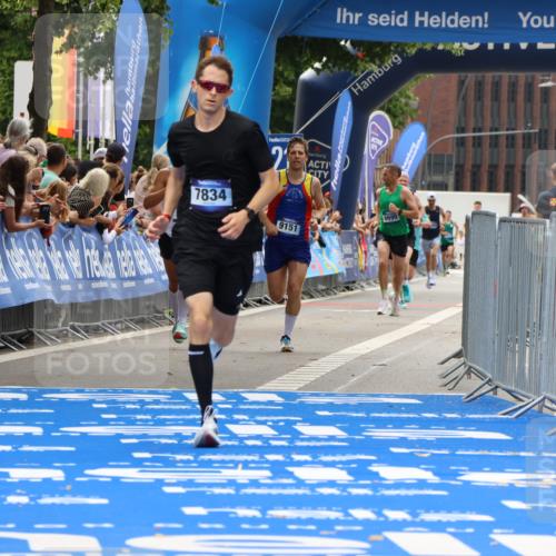 29.06.2025 - hella hamburg halbmarathon Strokosch-Dieckow http://msf.ph/oto/8383559 29.06.2025 10:23:35 Ziel 5301, 7834, 9151, 16169 meine-sportfotos.de