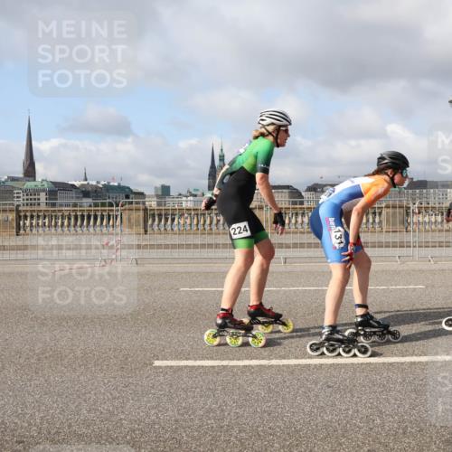 29.06.2025 - hella hamburg halbmarathon Lena Gebhardt http://msf.ph/oto/8383582 29.06.2025 08:52:27 Lombardsbrücke 224, 131, 28 meine-sportfotos.de