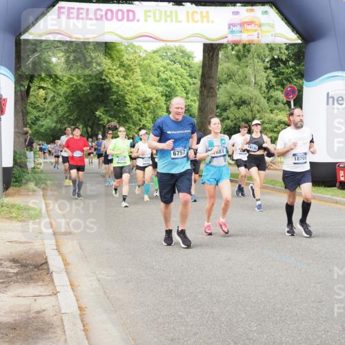 29.06.2025 - hella hamburg halbmarathon MichiJ http://msf.ph/oto/8383610 29.06.2025 10:46:56 Zwischen KM18-KM19 1681, 2091, 6757, 7476, 8531, 12908, 14631, 15269, 17491, 18130, 18200, 18202, 18556, 18624, 18701 meine-sportfotos.de