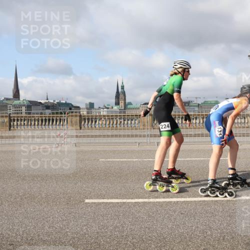 29.06.2025 - hella hamburg halbmarathon Lena Gebhardt http://msf.ph/oto/8383645 29.06.2025 08:52:27 Lombardsbrücke 224, 4, 28 meine-sportfotos.de