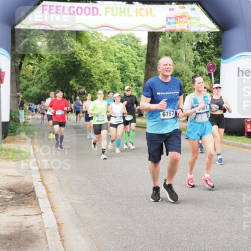 29.06.2025 - hella hamburg halbmarathon MichiJ http://msf.ph/oto/8383671 29.06.2025 10:46:56 Zwischen KM18-KM19 1681, 2091, 6757, 7476, 8531, 12908, 14631, 15269, 17491, 18130, 18200, 18202, 18556, 18624, 18701 meine-sportfotos.de