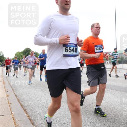 29.06.2025 - hella hamburg halbmarathon Lena Gebhardt http://msf.ph/oto/8383772 29.06.2025 10:40:25 Lombardsbrücke 5113, 5351, 6548, 13005, 1276, 1018, 1037, 1058, 1076, 1291, 1691, 2019, 2042, 2109, 2173, 2206, 2254, 2515, 2572, 2762, 2763, 2866, 2888, 3237, 3293, 3295, 3515, 3607, 3808, 3810, 4044, 4173, 4271, 4411, 4471, 4612, 4756, 4906, 5059, 5113, 5229, 5263, 5351, 5352, 5702, 5877, 5901, 5975, 6076, 6097, 6163, 6229, 6278, 6280, 6363, 6463, 6548, 6673, 6750, 6866, 6876, 6890, 6920, 7108, 7174, 7455, 7456, 7675, 7850, 7956, 8307, 8378, 8391 meine-sportfotos.de