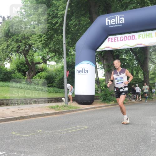 29.06.2025 - hella hamburg halbmarathon KatJ http://msf.ph/oto/8383815 29.06.2025 10:25:34 Zwischen KM18-KM19 1411, 1571, 4860, 5315, 5961, 8362 meine-sportfotos.de