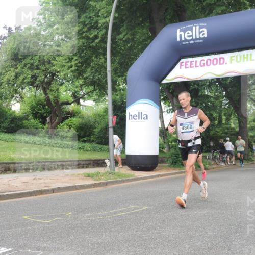 29.06.2025 - hella hamburg halbmarathon KatJ http://msf.ph/oto/8383847 29.06.2025 10:25:35 Zwischen KM18-KM19 1411, 1571, 4860, 5315, 8084, 8362 meine-sportfotos.de