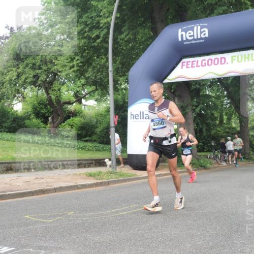 29.06.2025 - hella hamburg halbmarathon KatJ http://msf.ph/oto/8383913 29.06.2025 10:25:35 Zwischen KM18-KM19 1411, 1571, 4860, 5315, 8084, 8362 meine-sportfotos.de