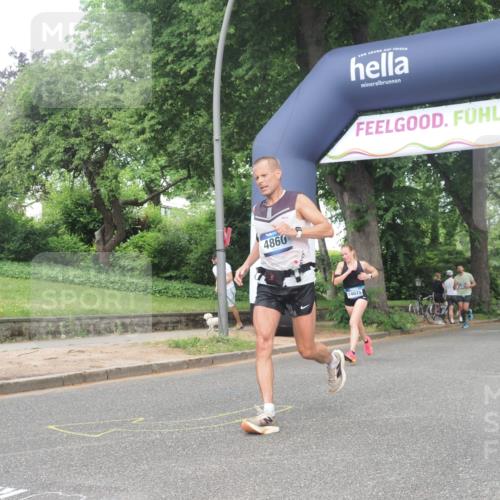 29.06.2025 - hella hamburg halbmarathon KatJ http://msf.ph/oto/8383942 29.06.2025 10:25:35 Zwischen KM18-KM19 1411, 1571, 4860, 5315, 8084, 8362 meine-sportfotos.de
