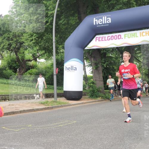 29.06.2025 - hella hamburg halbmarathon KatJ http://msf.ph/oto/8384035 29.06.2025 10:25:37 Zwischen KM18-KM19 1411, 1571, 4860, 8084, 8362 meine-sportfotos.de