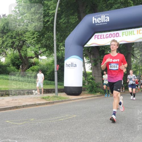 29.06.2025 - hella hamburg halbmarathon KatJ http://msf.ph/oto/8384061 29.06.2025 10:25:37 Zwischen KM18-KM19 1411, 1571, 4860, 8084, 8362 meine-sportfotos.de