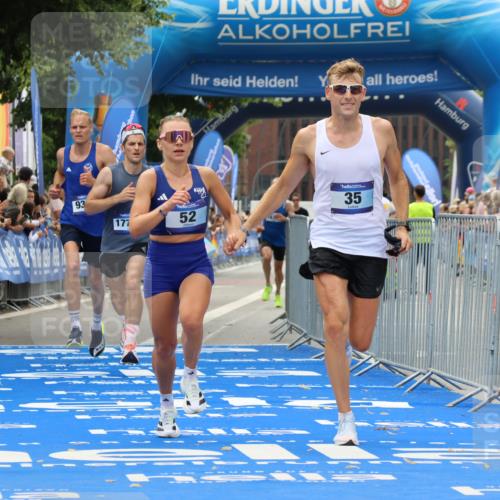 29.06.2025 - hella hamburg halbmarathon Strokosch-Dieckow http://msf.ph/oto/8384062 29.06.2025 10:23:24 Ziel 35, 52, 9385, 17771, 19078 meine-sportfotos.de