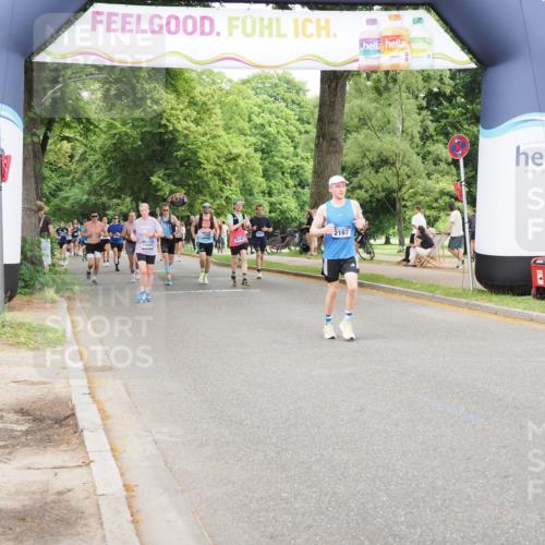 29.06.2025 - hella hamburg halbmarathon MichiJ http://msf.ph/oto/8384088 29.06.2025 10:47:03 Zwischen KM18-KM19 2167, 2363, 3169, 3698, 4013, 5347, 6757, 11623, 12761, 15733, 16754, 17491, 18130, 18200, 18202, 18556 meine-sportfotos.de