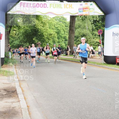 29.06.2025 - hella hamburg halbmarathon MichiJ http://msf.ph/oto/8384149 29.06.2025 10:47:03 Zwischen KM18-KM19 2167, 2363, 3169, 3698, 4013, 5347, 6757, 11623, 12761, 15733, 16754, 17491, 18130, 18200, 18202, 18556 meine-sportfotos.de