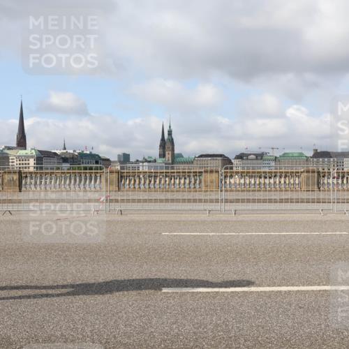 29.06.2025 - hella hamburg halbmarathon Lena Gebhardt http://msf.ph/oto/8384192 29.06.2025 08:52:41 Lombardsbrücke 914 meine-sportfotos.de