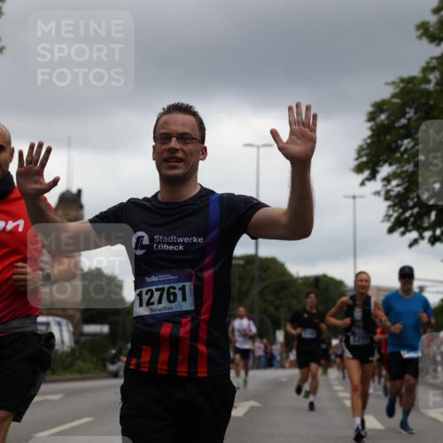29.06.2025 - hella hamburg halbmarathon Yannick Fuchs http://msf.ph/oto/8384207 29.06.2025 10:55:08 20KM 1188, 1453, 1823, 2426, 2661, 3698, 5379, 5602, 5603, 5613, 5775, 6674, 6708, 6921, 7250, 7306, 7759, 7761, 8177, 8483, 9071, 9453, 9611, 9984, 10295, 10882, 11515, 12377, 12789, 12908, 13459, 13516, 13558, 16621, 17145, 17181, 17226, 17670, 17951, 18133, 18757, 19117, 19146, 19242 meine-sportfotos.de