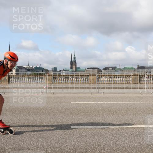29.06.2025 - hella hamburg halbmarathon Lena Gebhardt http://msf.ph/oto/8384282 29.06.2025 08:52:41 Lombardsbrücke 267 meine-sportfotos.de