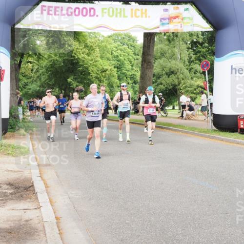 29.06.2025 - hella hamburg halbmarathon MichiJ http://msf.ph/oto/8384286 29.06.2025 10:47:05 Zwischen KM18-KM19 2167, 2363, 3169, 3698, 4013, 5347, 8749, 11623, 12761, 13589, 15733, 16754 meine-sportfotos.de