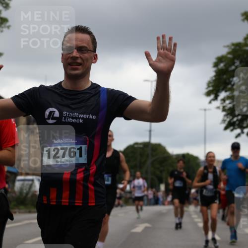 29.06.2025 - hella hamburg halbmarathon Yannick Fuchs http://msf.ph/oto/8384310 29.06.2025 10:55:08 20KM 1188, 1453, 1823, 2426, 2661, 3698, 5379, 5602, 5603, 5613, 5775, 6674, 6708, 6921, 7250, 7306, 7759, 7761, 8177, 8483, 9071, 9453, 9611, 9984, 10295, 10882, 11515, 12377, 12789, 12908, 13459, 13516, 13558, 16621, 17145, 17181, 17226, 17670, 17951, 18133, 18757, 19117, 19146, 19242 meine-sportfotos.de