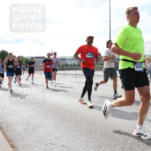 29.06.2025 - hella hamburg halbmarathon Lena Gebhardt http://msf.ph/oto/8384381 29.06.2025 10:15:45 Lombardsbrücke 17350, 9192, 13951, 13818, 16923, 14630, 4007, 1010, 1156, 1440, 1651, 2076, 2110, 2436, 2720, 2989, 3167, 3417, 4007, 4466, 4492, 4494, 5069, 5271, 5423, 5739, 6376, 6576, 7452, 7809, 7810, 7897, 7941, 7942, 8256, 8554, 8746, 8885, 9192, 9307, 9423, 9657, 9675, 9784, 9847, 9997, 10108, 10608, 10775, 10858, 11113, 11303, 11478, 11774, 11783, 11818, 12427, 12457, 12469, 12521, 13179, 13197, 13453, 13500, 13818, 13951, 14413, 14423, 14550, 14552, 15150, 15307, 15740 meine-sportfotos.de