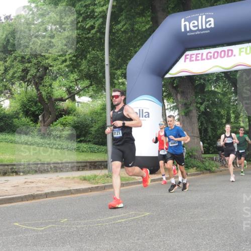 29.06.2025 - hella hamburg halbmarathon KatJ http://msf.ph/oto/8384404 29.06.2025 10:25:42 Zwischen KM18-KM19 2196, 3790, 8084 meine-sportfotos.de