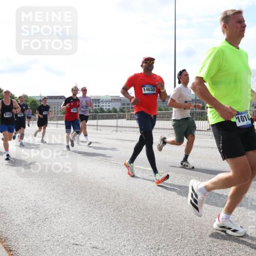 29.06.2025 - hella hamburg halbmarathon Lena Gebhardt http://msf.ph/oto/8384444 29.06.2025 10:15:45 Lombardsbrücke 17350, 15988, 9192, 13951, 13818, 16923, 14630, 1010, 1156, 1440, 1651, 2076, 2110, 2436, 2720, 2989, 3167, 3417, 4007, 4466, 4492, 4494, 5069, 5271, 5423, 5739, 6376, 6576, 7452, 7809, 7810, 7897, 7941, 7942, 8256, 8554, 8746, 8885, 9192, 9307, 9423, 9657, 9675, 9784, 9847, 9997, 10108, 10608, 10775, 10858, 11113, 11303, 11478, 11774, 11783, 11818, 12427, 12457, 12469, 12521, 13179, 13197, 13453, 13500, 13818, 13951, 14413, 14423, 14550, 14552, 15150, 15307, 15740 meine-sportfotos.de