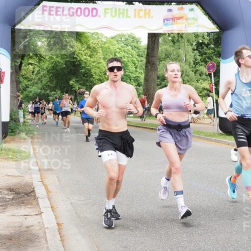 29.06.2025 - hella hamburg halbmarathon MichiJ http://msf.ph/oto/8384530 29.06.2025 10:47:08 Zwischen KM18-KM19 2167, 3698, 5272, 5347, 8749, 13583, 13589, 14902, 14965, 18551 meine-sportfotos.de