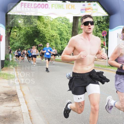 29.06.2025 - hella hamburg halbmarathon MichiJ http://msf.ph/oto/8384540 29.06.2025 10:47:09 Zwischen KM18-KM19 2167, 5272, 8749, 13583, 13589, 14902, 14965, 18551 meine-sportfotos.de