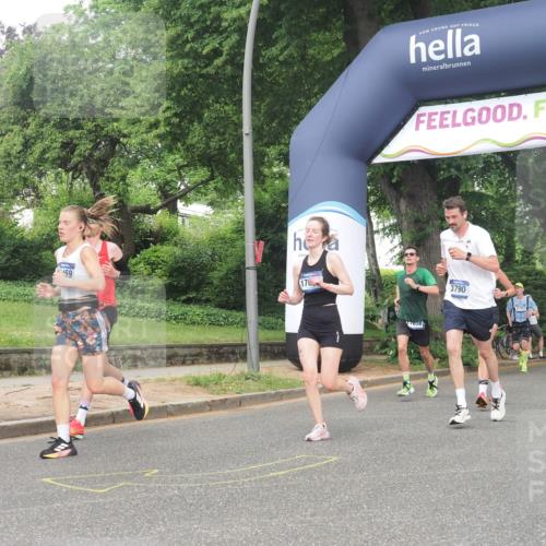 29.06.2025 - hella hamburg halbmarathon KatJ http://msf.ph/oto/8384618 29.06.2025 10:25:44 Zwischen KM18-KM19 2196, 3790, 5092, 5307 meine-sportfotos.de