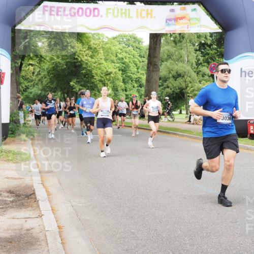 29.06.2025 - hella hamburg halbmarathon MichiJ http://msf.ph/oto/8384792 29.06.2025 10:47:12 Zwischen KM18-KM19 5272, 8749, 12422, 13583, 13589, 14902, 14965, 18551 meine-sportfotos.de