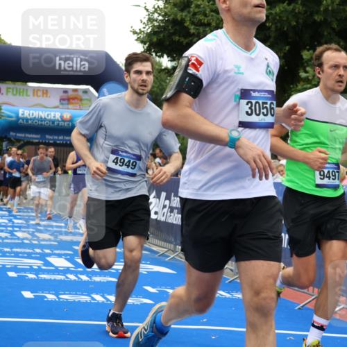 29.06.2025 - hella hamburg halbmarathon Strokosch-Dieckow http://msf.ph/oto/8384811 29.06.2025 10:46:16 Ziel 1569, 1600, 1759, 2048, 2590, 3056, 3087, 4949, 6388, 6691, 7335, 7450, 8142, 9497, 10796, 11094, 11185, 11773, 12171, 12651, 13698, 14200, 14262, 16127, 17190, 18118, 18211, 18637, 18797 meine-sportfotos.de
