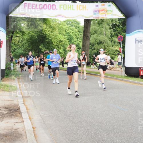 29.06.2025 - hella hamburg halbmarathon MichiJ http://msf.ph/oto/8384825 29.06.2025 10:47:13 Zwischen KM18-KM19 5272, 8749, 12422, 13583, 14902, 14965, 18133, 18551 meine-sportfotos.de