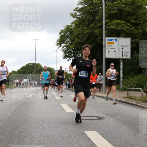 29.06.2025 - hella hamburg halbmarathon Yannick Fuchs http://msf.ph/oto/8385044 29.06.2025 10:55:12 20KM 1188, 1453, 1823, 2426, 2661, 3698, 5379, 5602, 5603, 5613, 5775, 6674, 6708, 6921, 7250, 7306, 7759, 8177, 8483, 9071, 9453, 9611, 9752, 9984, 10295, 10882, 11515, 12377, 12789, 12908, 13516, 13558, 15008, 16614, 16621, 17145, 17181, 17226, 17670, 17951, 18133, 19242 meine-sportfotos.de