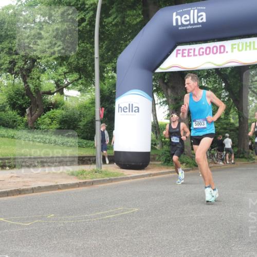 29.06.2025 - hella hamburg halbmarathon KatJ http://msf.ph/oto/8385168 29.06.2025 10:25:49 Zwischen KM18-KM19 2767, 3790, 5003, 5092, 5307, 7482 meine-sportfotos.de