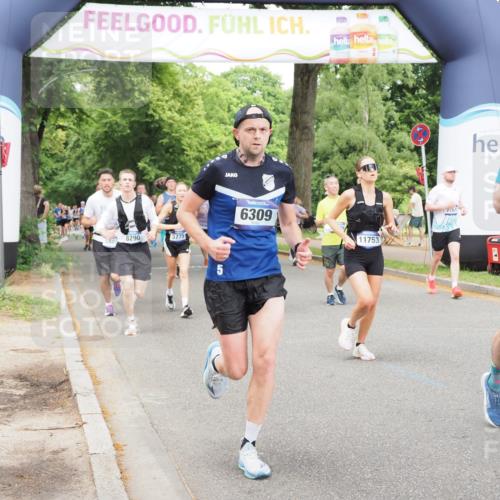 29.06.2025 - hella hamburg halbmarathon MichiJ http://msf.ph/oto/8385186 29.06.2025 10:47:17 Zwischen KM18-KM19 5775, 5885, 6309, 7761, 8003, 10576, 11753, 12422, 16915, 17145, 17952, 18029, 18133, 18266 meine-sportfotos.de