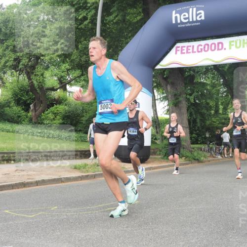 29.06.2025 - hella hamburg halbmarathon KatJ http://msf.ph/oto/8385265 29.06.2025 10:25:49 Zwischen KM18-KM19 2767, 3790, 5003, 5092, 5307, 7482 meine-sportfotos.de