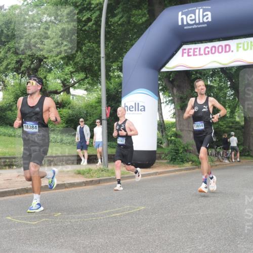 29.06.2025 - hella hamburg halbmarathon KatJ http://msf.ph/oto/8385388 29.06.2025 10:25:50 Zwischen KM18-KM19 2767, 3790, 5003, 5092, 5307, 7482 meine-sportfotos.de
