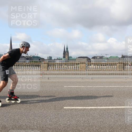 29.06.2025 - hella hamburg halbmarathon Lena Gebhardt http://msf.ph/oto/8385450 29.06.2025 08:52:54 Lombardsbrücke 38 meine-sportfotos.de