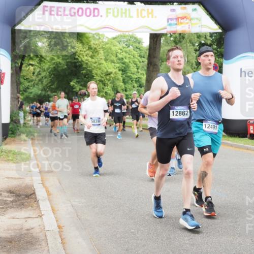 29.06.2025 - hella hamburg halbmarathon MichiJ http://msf.ph/oto/8385471 29.06.2025 10:47:21 Zwischen KM18-KM19 2978, 5775, 5839, 5885, 6201, 6309, 7761, 8003, 8290, 10576, 11114, 11753, 12491, 12862, 14224, 15785, 16915, 17145, 17952, 18029, 18133, 18266, 18757, 19159 meine-sportfotos.de