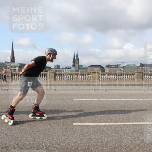 29.06.2025 - hella hamburg halbmarathon Lena Gebhardt http://msf.ph/oto/8385492 29.06.2025 08:52:54 Lombardsbrücke 384 meine-sportfotos.de