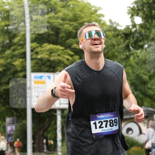 29.06.2025 - hella hamburg halbmarathon Yannick Fuchs http://msf.ph/oto/8385654 29.06.2025 10:55:16 20KM 1188, 1453, 1823, 2391, 2426, 2591, 2661, 5379, 5613, 5775, 6674, 6708, 7033, 7250, 7757, 8177, 8483, 9071, 9453, 9611, 9752, 9932, 9984, 10295, 10882, 11515, 12377, 12789, 12908, 13516, 13558, 15008, 16614, 17145, 17181, 17226, 17670, 17951, 18133 meine-sportfotos.de