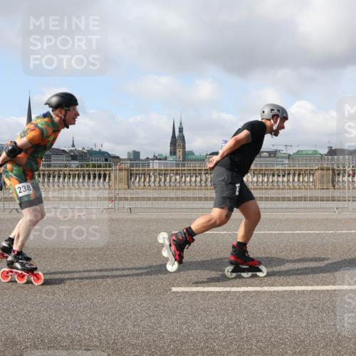 29.06.2025 - hella hamburg halbmarathon Lena Gebhardt http://msf.ph/oto/8385686 29.06.2025 08:52:54 Lombardsbrücke 238 meine-sportfotos.de