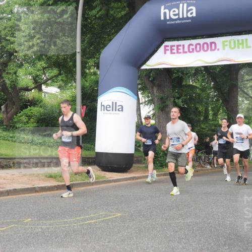 29.06.2025 - hella hamburg halbmarathon KatJ http://msf.ph/oto/8385720 29.06.2025 10:25:57 Zwischen KM18-KM19 6095 meine-sportfotos.de