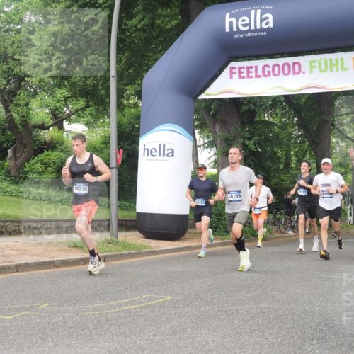 29.06.2025 - hella hamburg halbmarathon KatJ http://msf.ph/oto/8385741 29.06.2025 10:25:57 Zwischen KM18-KM19 6095 meine-sportfotos.de