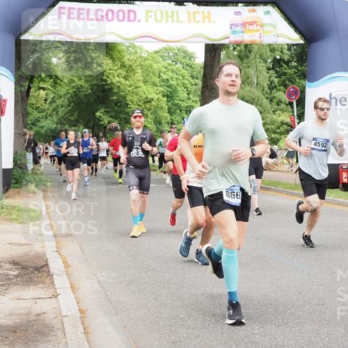 29.06.2025 - hella hamburg halbmarathon MichiJ http://msf.ph/oto/8385833 29.06.2025 10:47:26 Zwischen KM18-KM19 1420, 2391, 2978, 5839, 6201, 7759, 8290, 8662, 9006, 9611, 11114, 12491, 12862, 14224, 15785, 17630, 18000, 18757, 19117, 19146, 19159, 19166 meine-sportfotos.de
