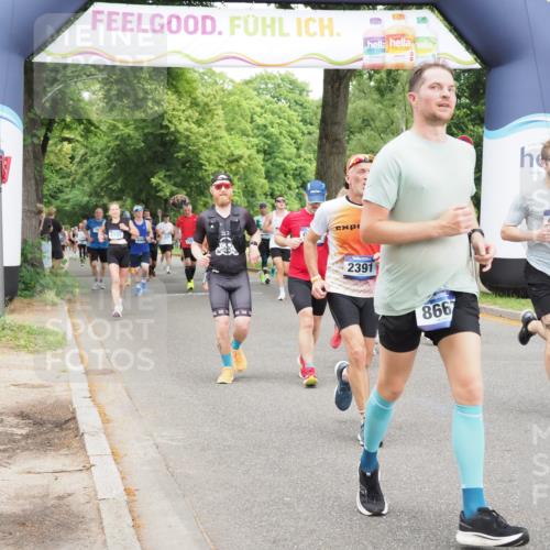 29.06.2025 - hella hamburg halbmarathon MichiJ http://msf.ph/oto/8385848 29.06.2025 10:47:27 Zwischen KM18-KM19 1420, 2391, 2978, 4592, 5839, 6201, 7759, 8191, 8662, 9006, 9611, 10534, 11114, 12862, 14224, 15785, 17630, 18000, 18757, 19117, 19146, 19159, 19166 meine-sportfotos.de