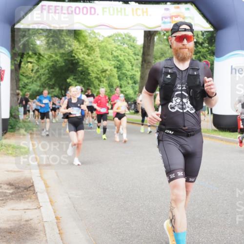 29.06.2025 - hella hamburg halbmarathon MichiJ http://msf.ph/oto/8385935 29.06.2025 10:47:29 Zwischen KM18-KM19 1364, 1420, 2391, 4592, 5839, 6201, 6487, 7759, 8191, 8662, 9006, 9611, 10534, 12862, 13459, 13488, 17630, 18000, 18757, 19117, 19146, 19166 meine-sportfotos.de