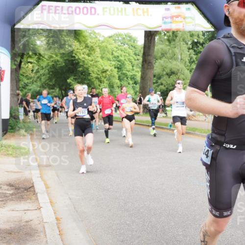 29.06.2025 - hella hamburg halbmarathon MichiJ http://msf.ph/oto/8385961 29.06.2025 10:47:29 Zwischen KM18-KM19 1364, 1420, 2391, 4592, 5839, 6201, 6487, 7759, 8191, 8662, 9006, 9611, 10534, 12862, 13459, 13488, 17630, 18000, 18757, 19117, 19146, 19166 meine-sportfotos.de