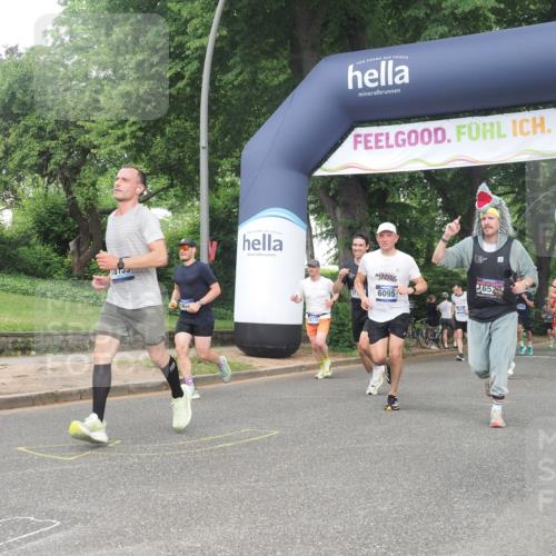 29.06.2025 - hella hamburg halbmarathon KatJ http://msf.ph/oto/8385975 29.06.2025 10:25:59 Zwischen KM18-KM19 6095 meine-sportfotos.de