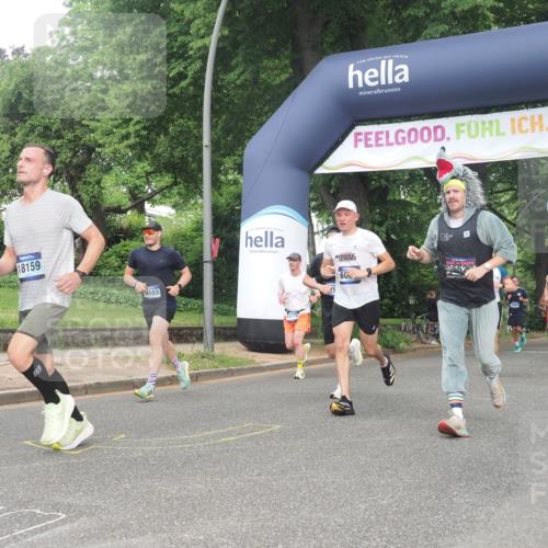 29.06.2025 - hella hamburg halbmarathon KatJ http://msf.ph/oto/8386035 29.06.2025 10:25:59 Zwischen KM18-KM19 6095 meine-sportfotos.de