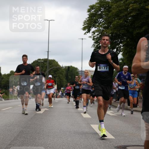 29.06.2025 - hella hamburg halbmarathon Yannick Fuchs http://msf.ph/oto/8386184 29.06.2025 10:55:19 20KM 1823, 2391, 2426, 2591, 4068, 5379, 5613, 5775, 5870, 6674, 6708, 7033, 7250, 7757, 8177, 8483, 8531, 9071, 9453, 9611, 9752, 9932, 9984, 10031, 10295, 10882, 11515, 12377, 12787, 12789, 12908, 13086, 13558, 15008, 16614, 17181, 17670, 17951, 18133 meine-sportfotos.de